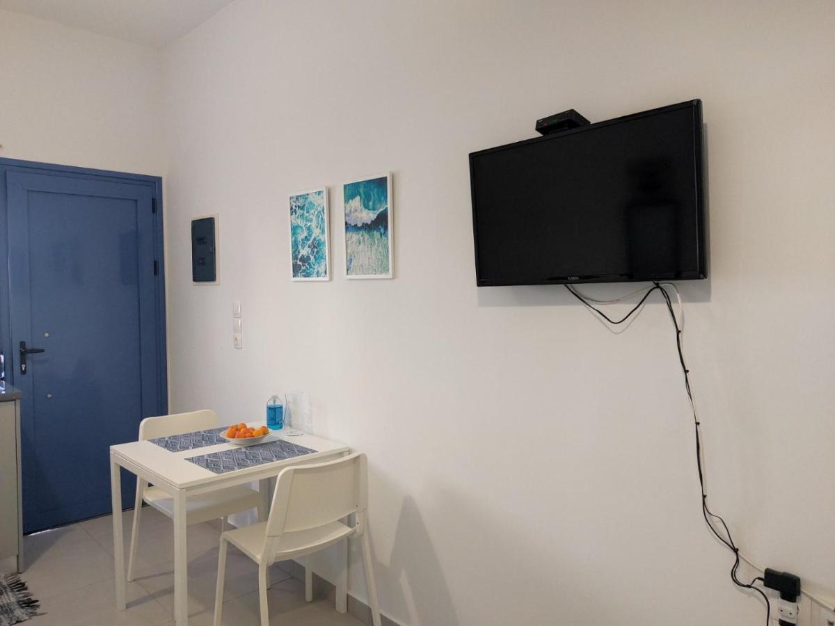 Finiki Seaside Apartment Luaran gambar