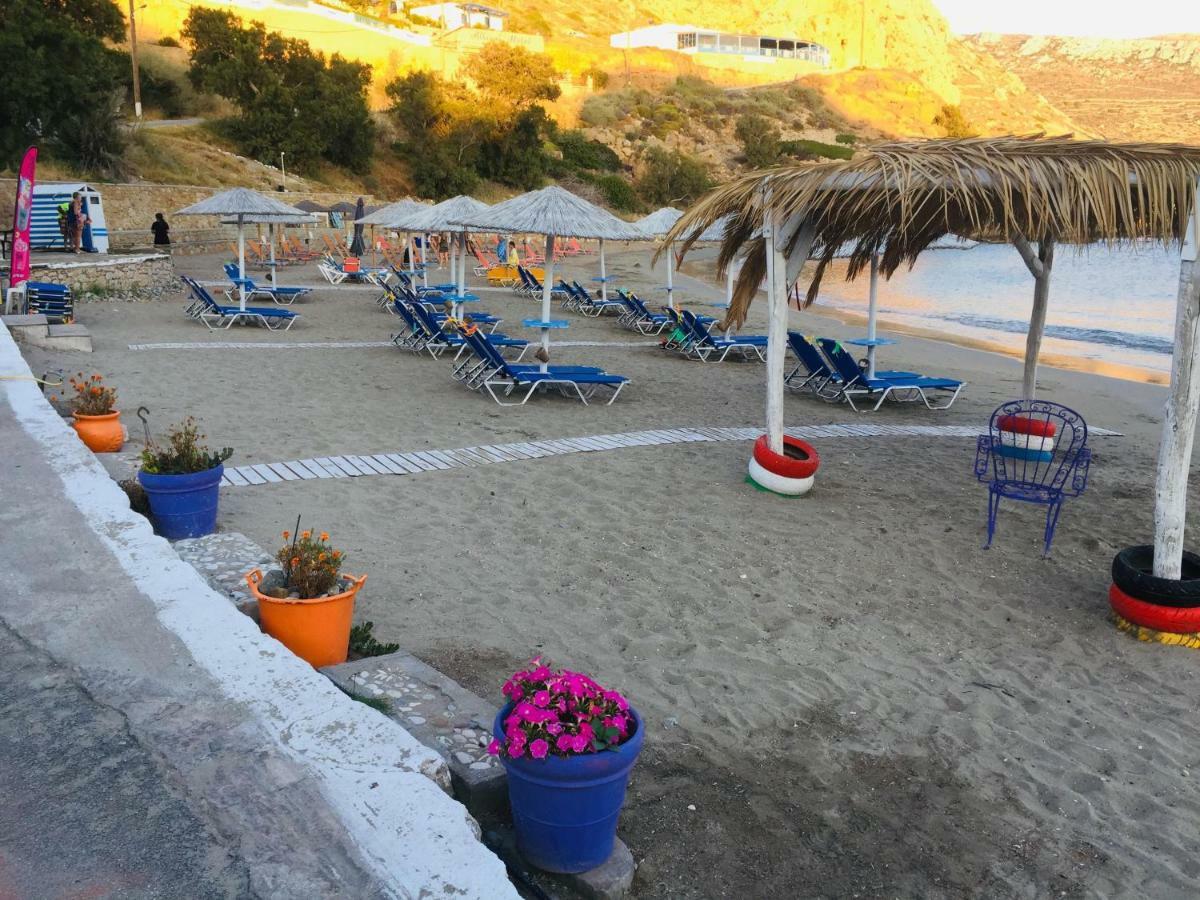 Finiki Seaside Apartment Luaran gambar