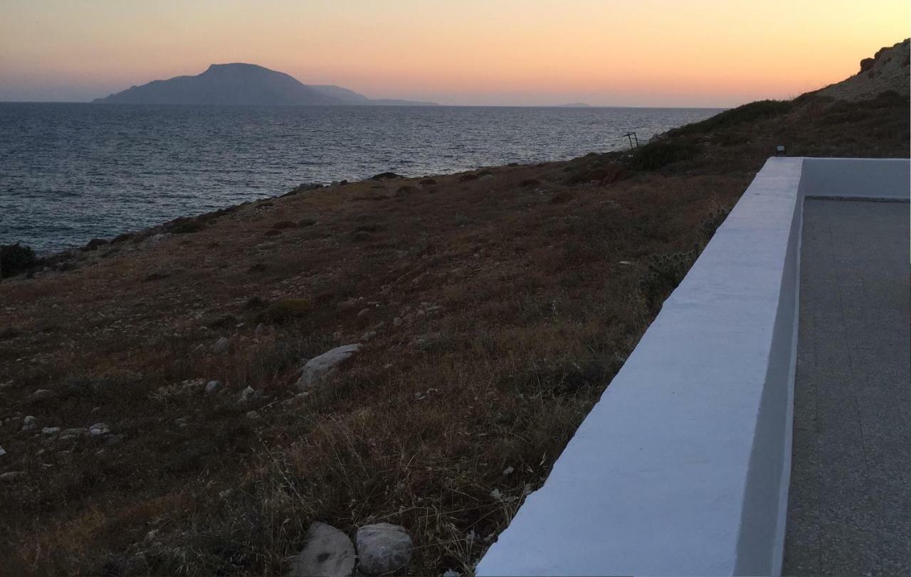 Finiki Seaside Apartment Luaran gambar