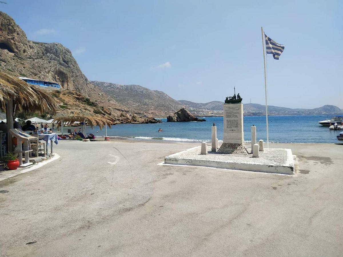 Finiki Seaside Apartment Luaran gambar